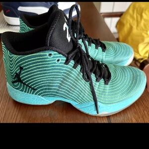 AIR JORDAN XX9 EASTER 695515-403 USA SIZE 8.5